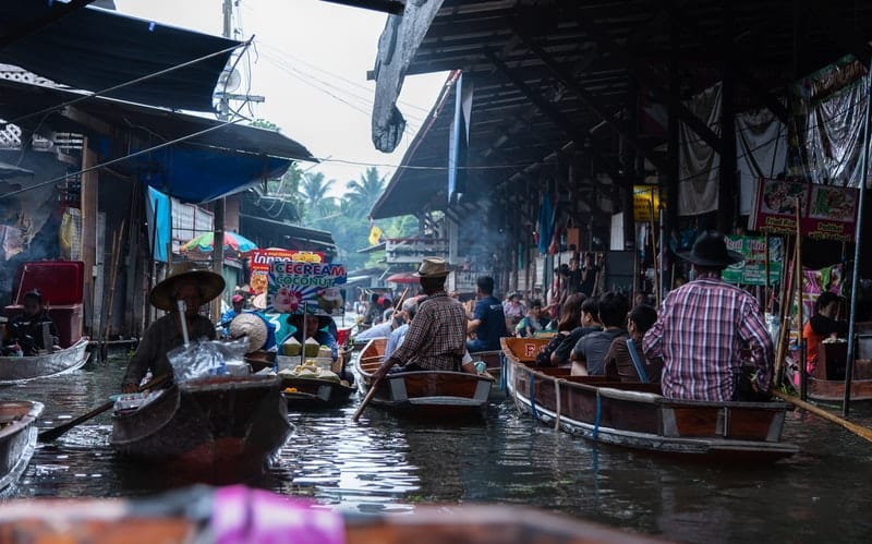 boats canal floating market 1877306